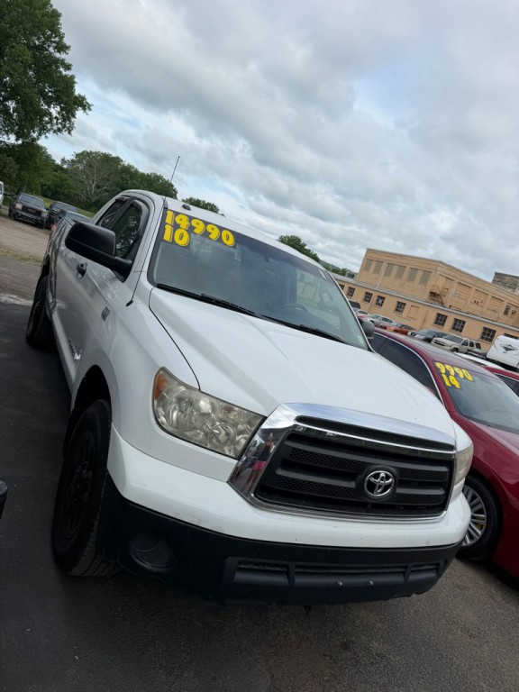 2010 Toyota Tundra Image 1