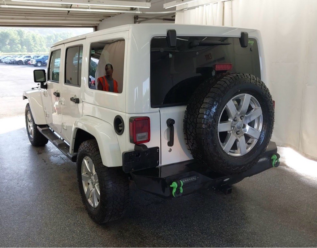 2017 Jeep Wrangler Unlimited Image 3