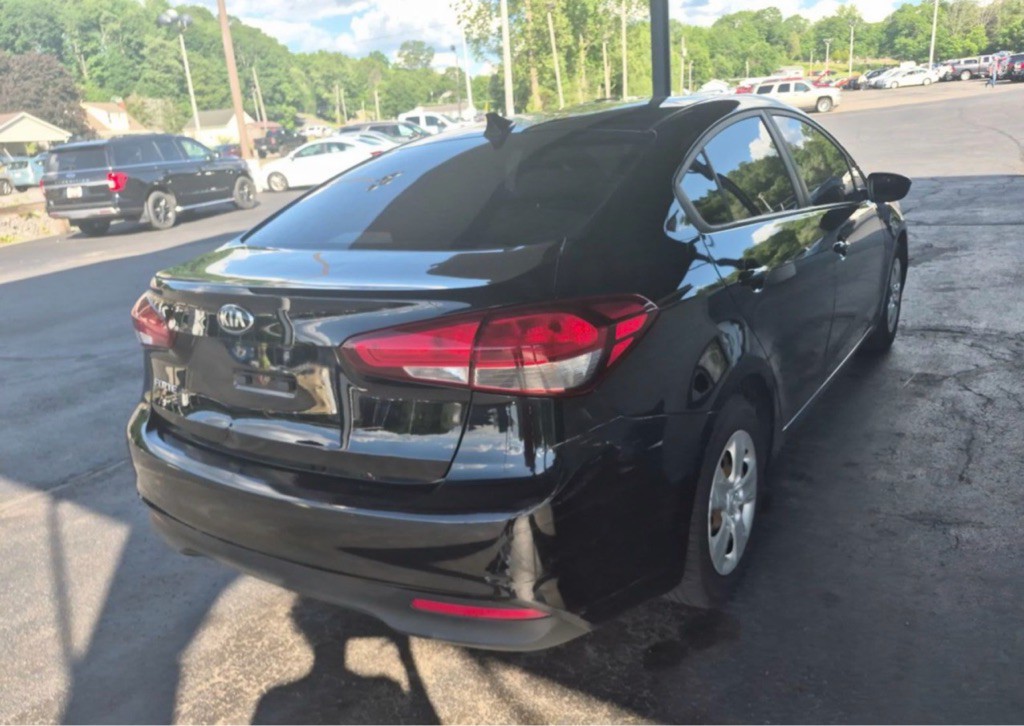 2018 Kia Forte Image 3