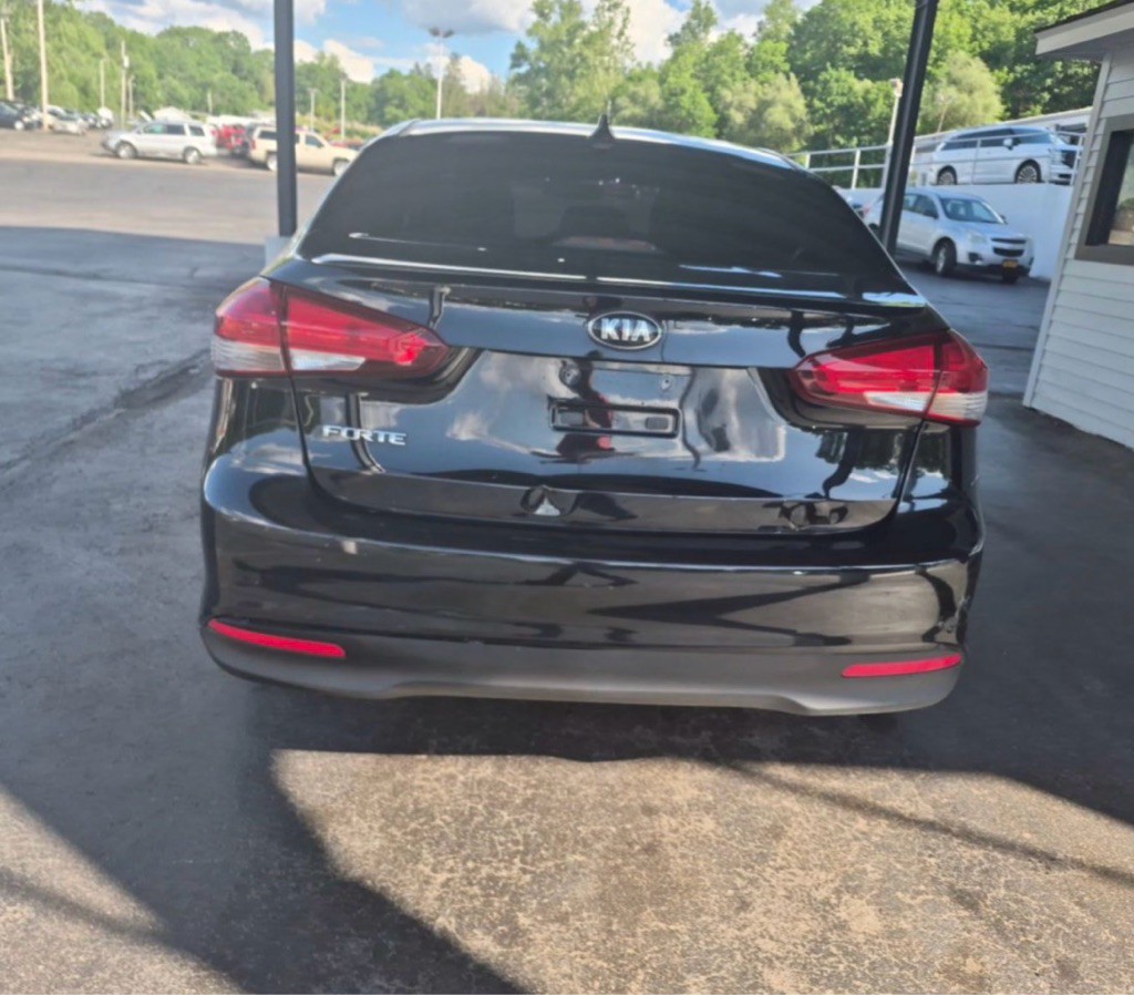 2018 Kia Forte Image 4