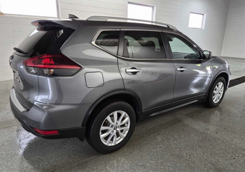 2019 Nissan Rogue Image 3