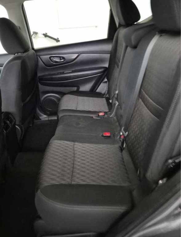 2019 Nissan Rogue Image 8