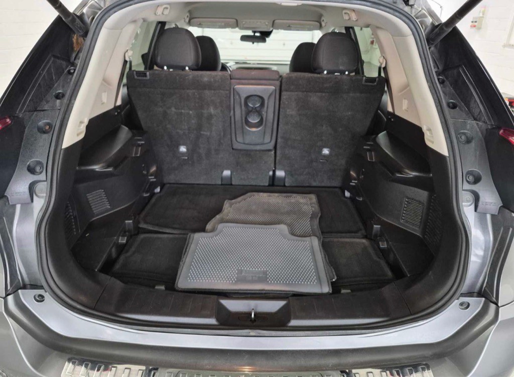 2019 Nissan Rogue Image 9