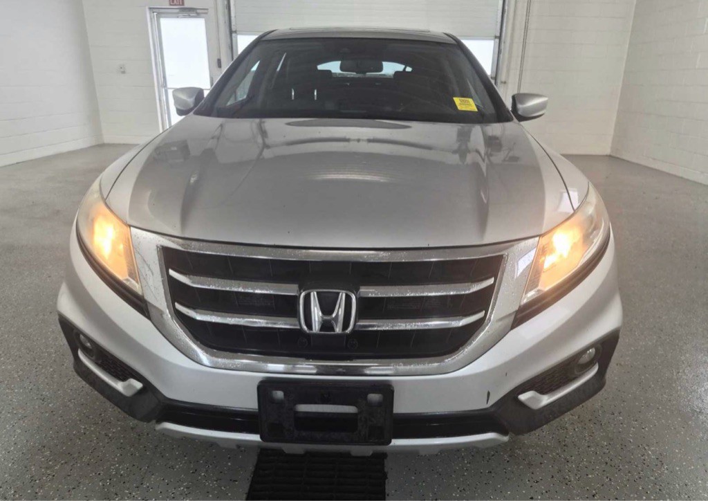 2014 Honda Crosstour Image 2