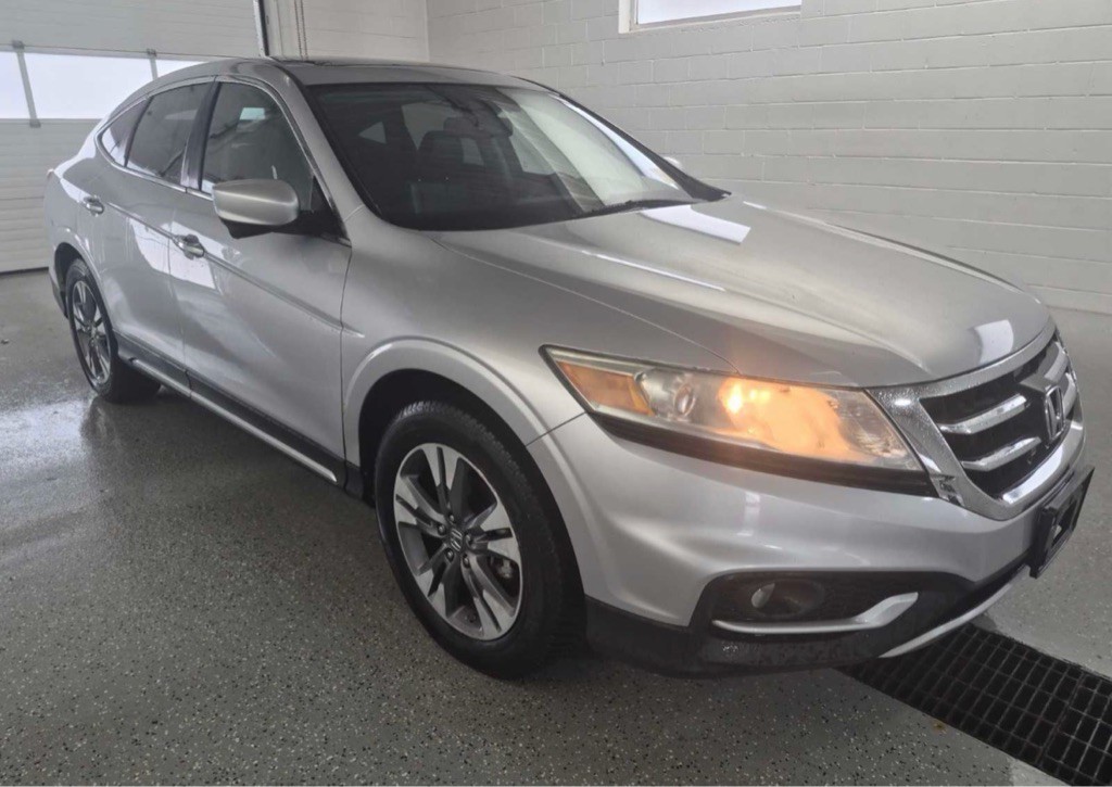 2014 Honda Crosstour Image 3