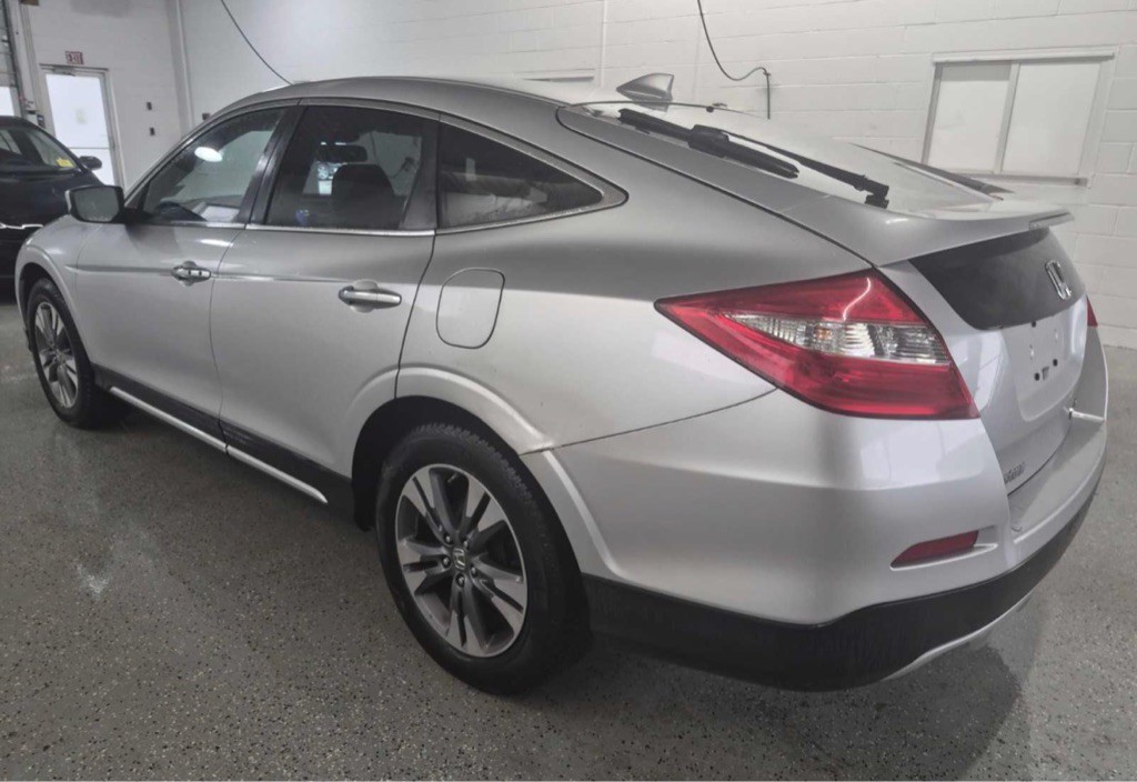 2014 Honda Crosstour Image 6