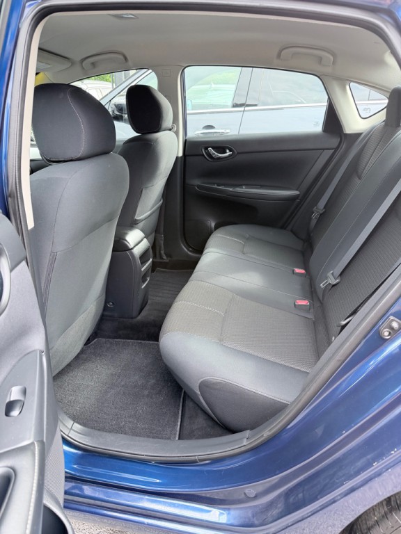 2016 Nissan Sentra Image 3