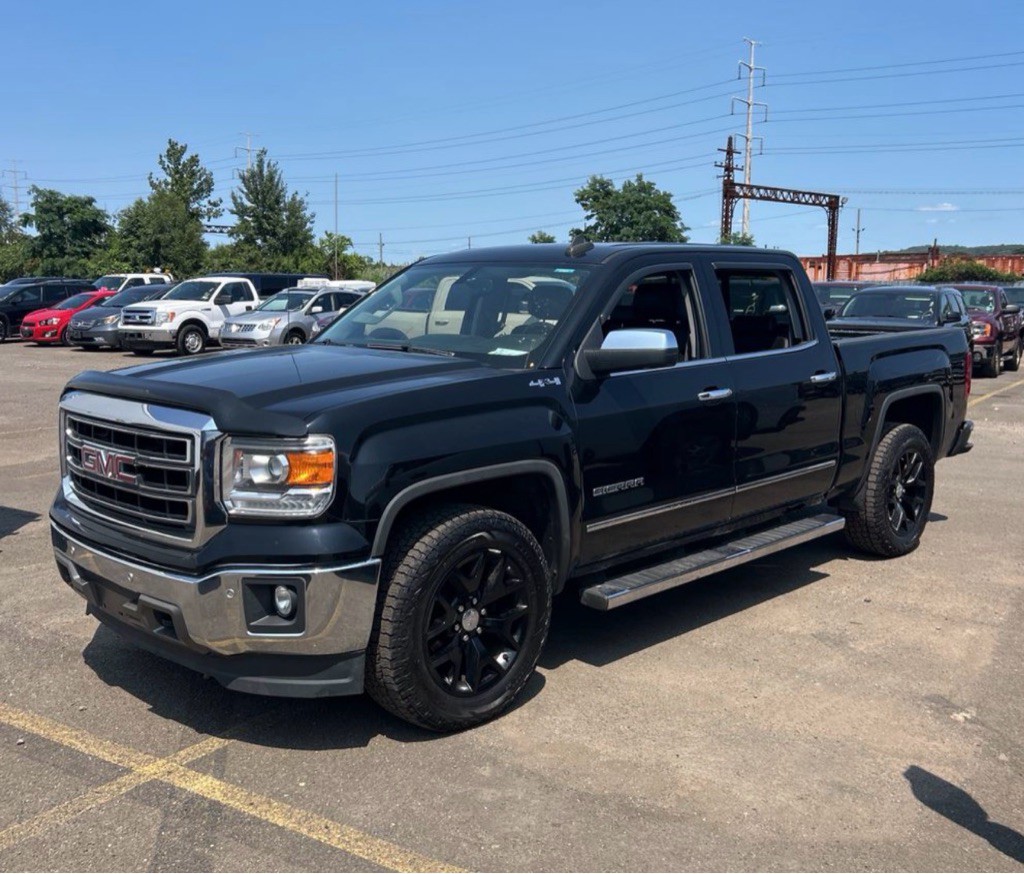 2015 GMC Sierra Image 2