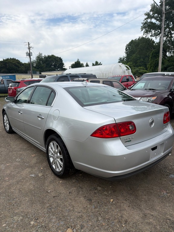 2011 Buick Lucerne Image 3