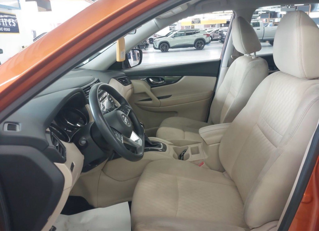 2017 Nissan Rogue Image 3