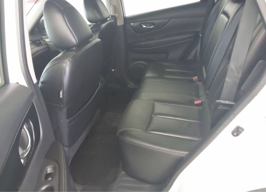 2017 Nissan Rogue Image 7