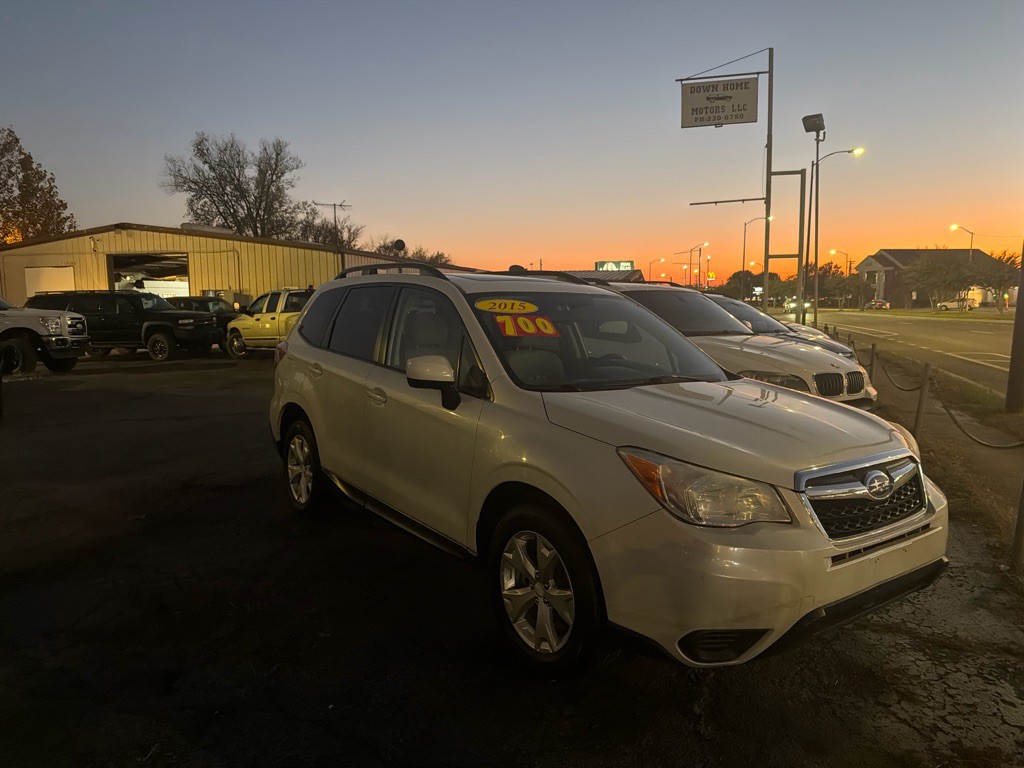 2015 Subaru Forester Image 2