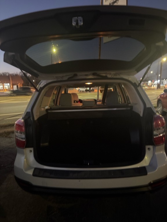 2015 Subaru Forester Image 14