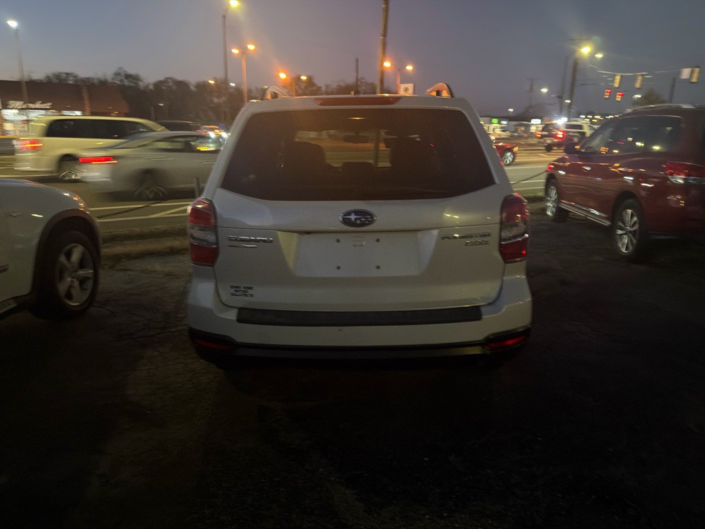 2015 Subaru Forester Image 15