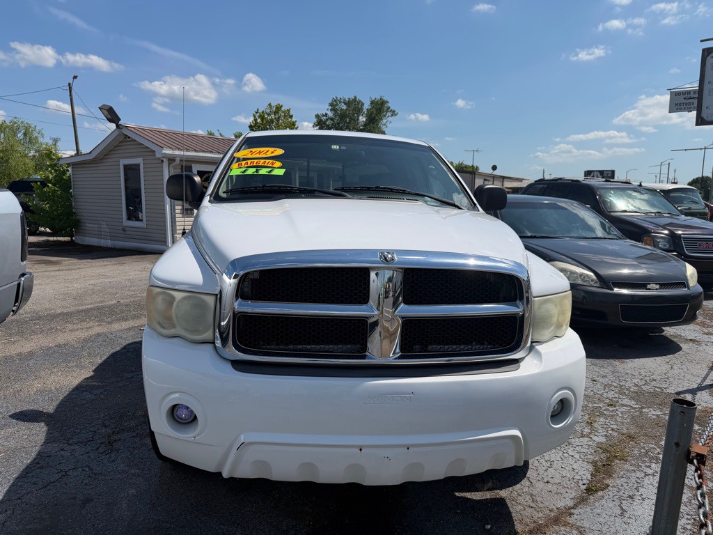 2003 Dodge Ram 1500 Image 2