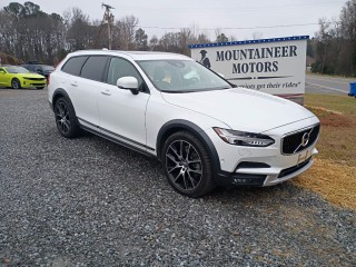 Image for 2018 Volvo V90 CROSS COUNTRY T6 ID: 7033921