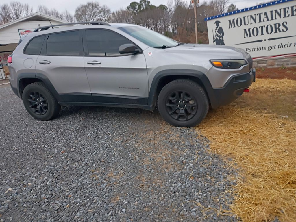 2019 Jeep Cherokee Image 1