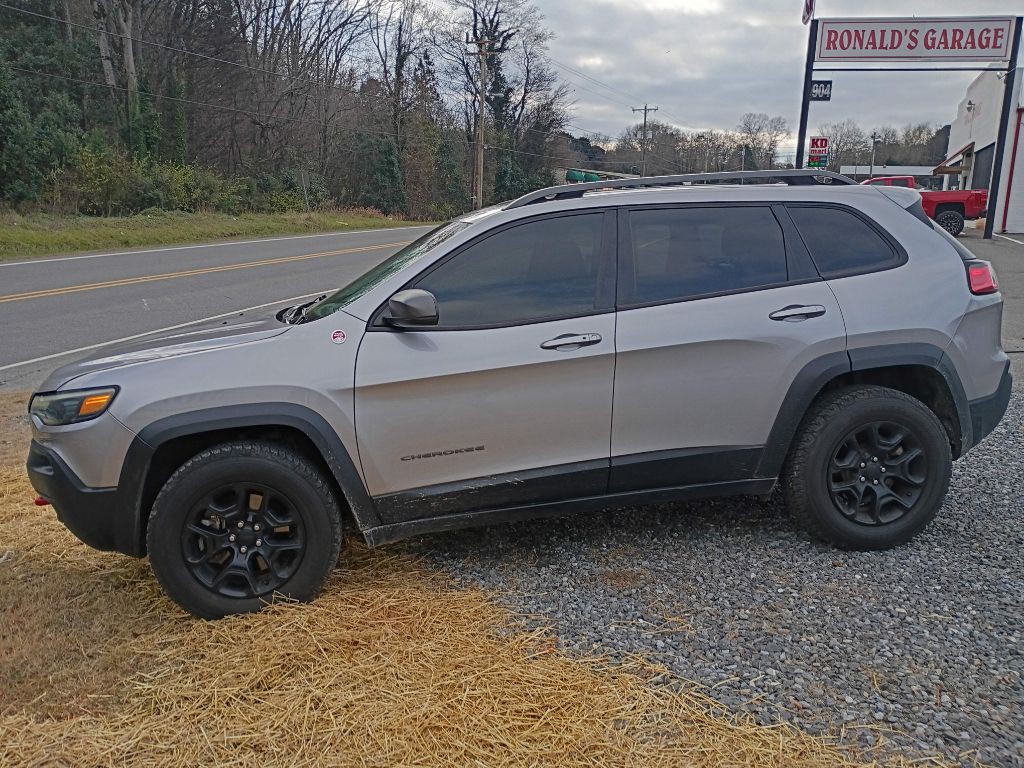 2019 Jeep Cherokee Image 4