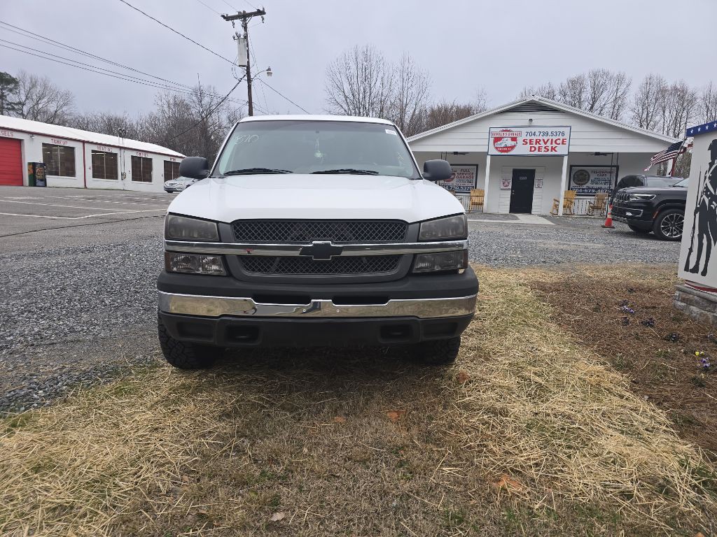 2005 Chevrolet Silverado 1500 Image 2