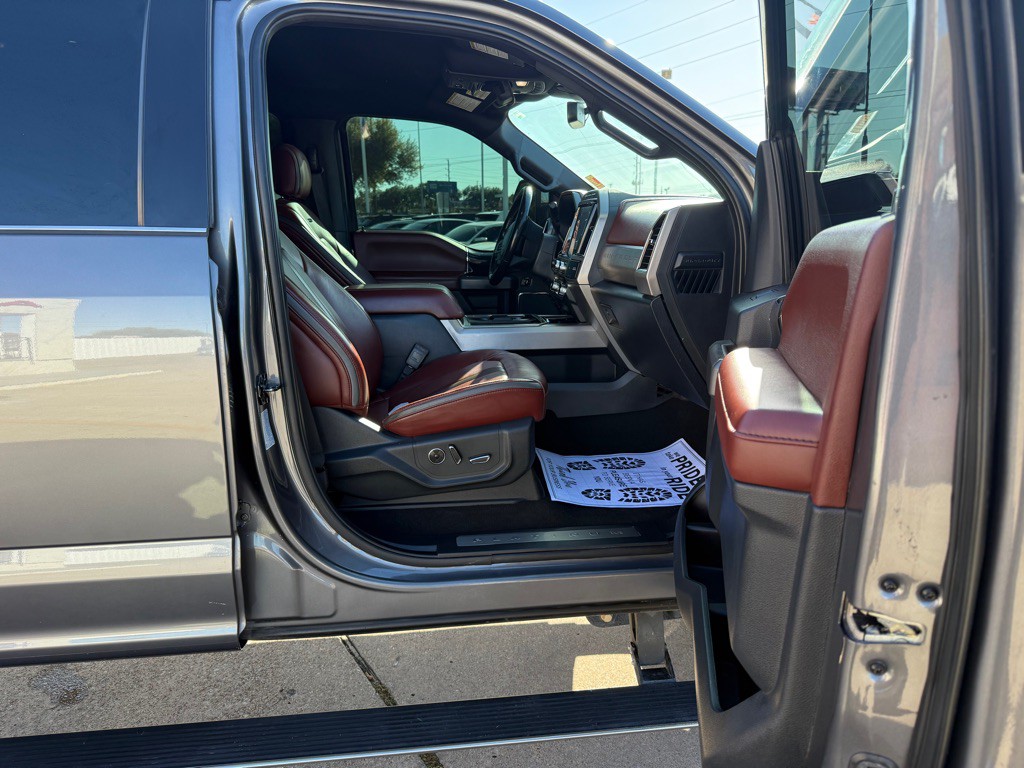 2022 Ford F-350 Image 7