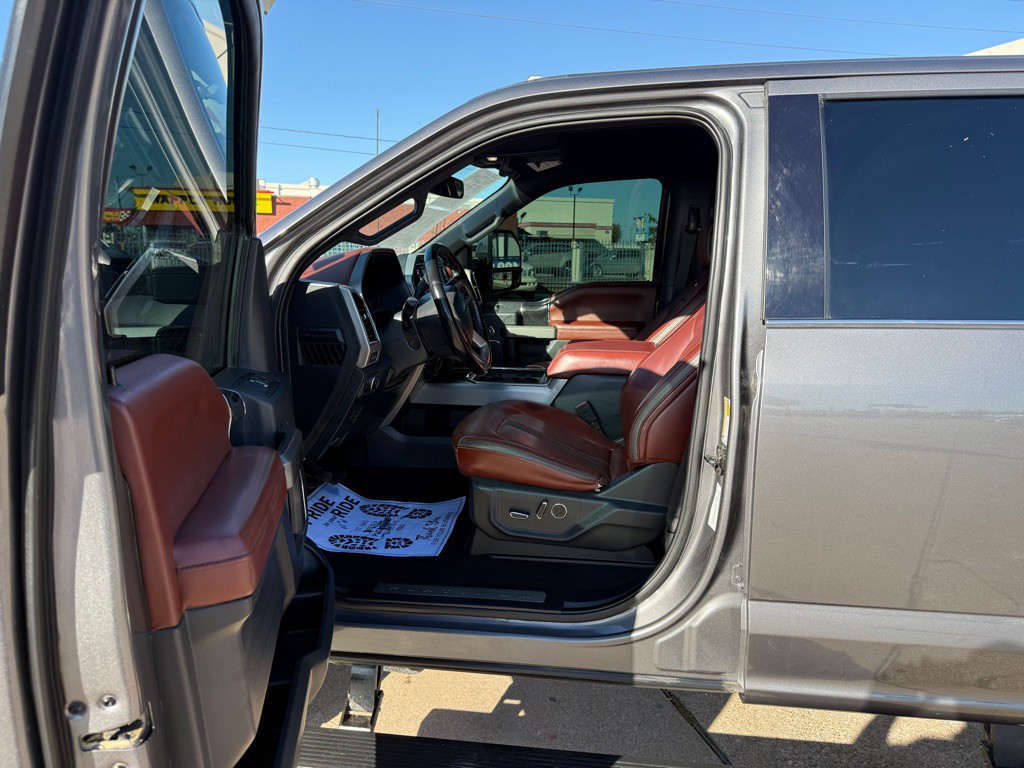 2022 Ford F-350 Image 17