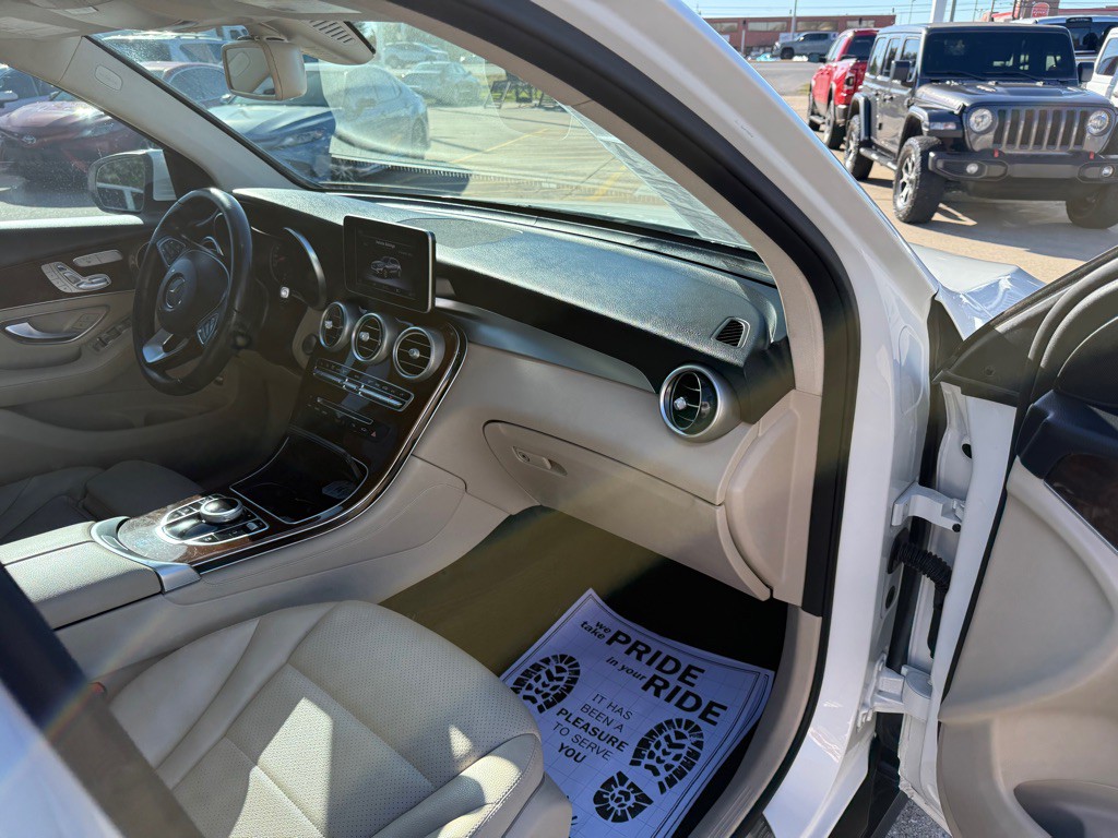 2018 Mercedes-Benz GLC-Class Image 5