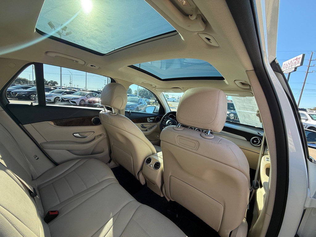 2018 Mercedes-Benz GLC-Class Image 8