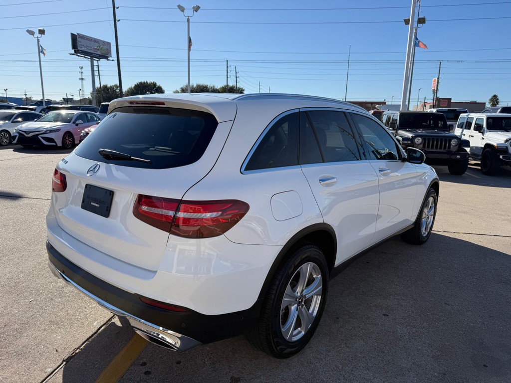 2018 Mercedes-Benz GLC-Class Image 13