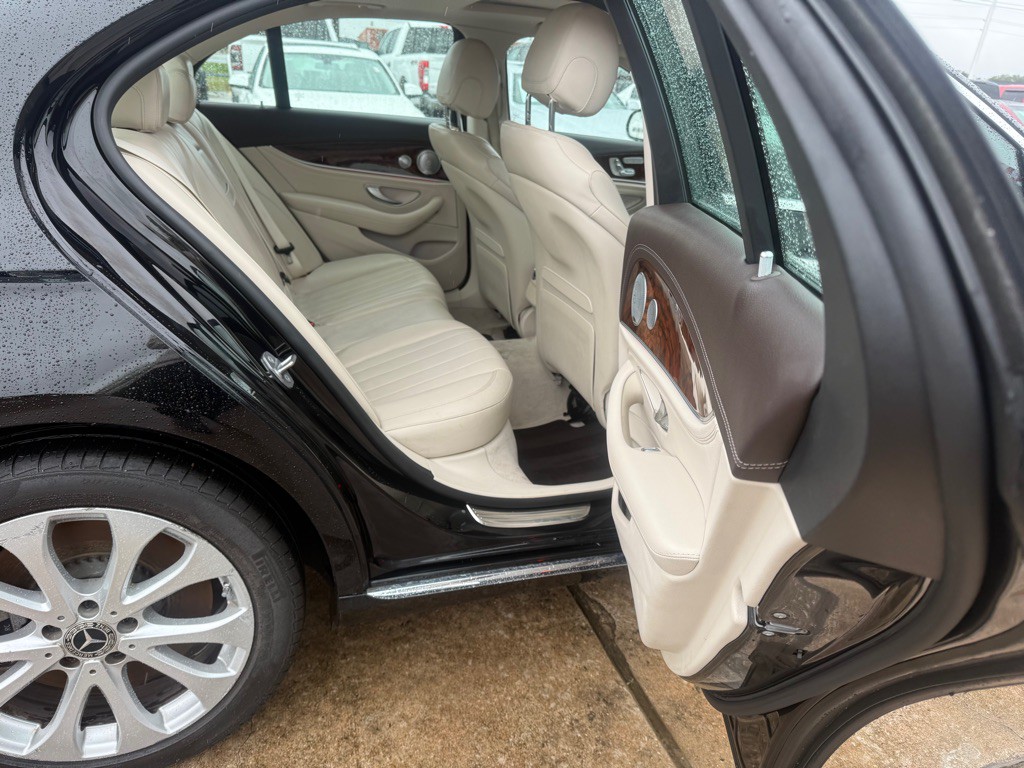 2018 Mercedes-Benz E-Class Image 7