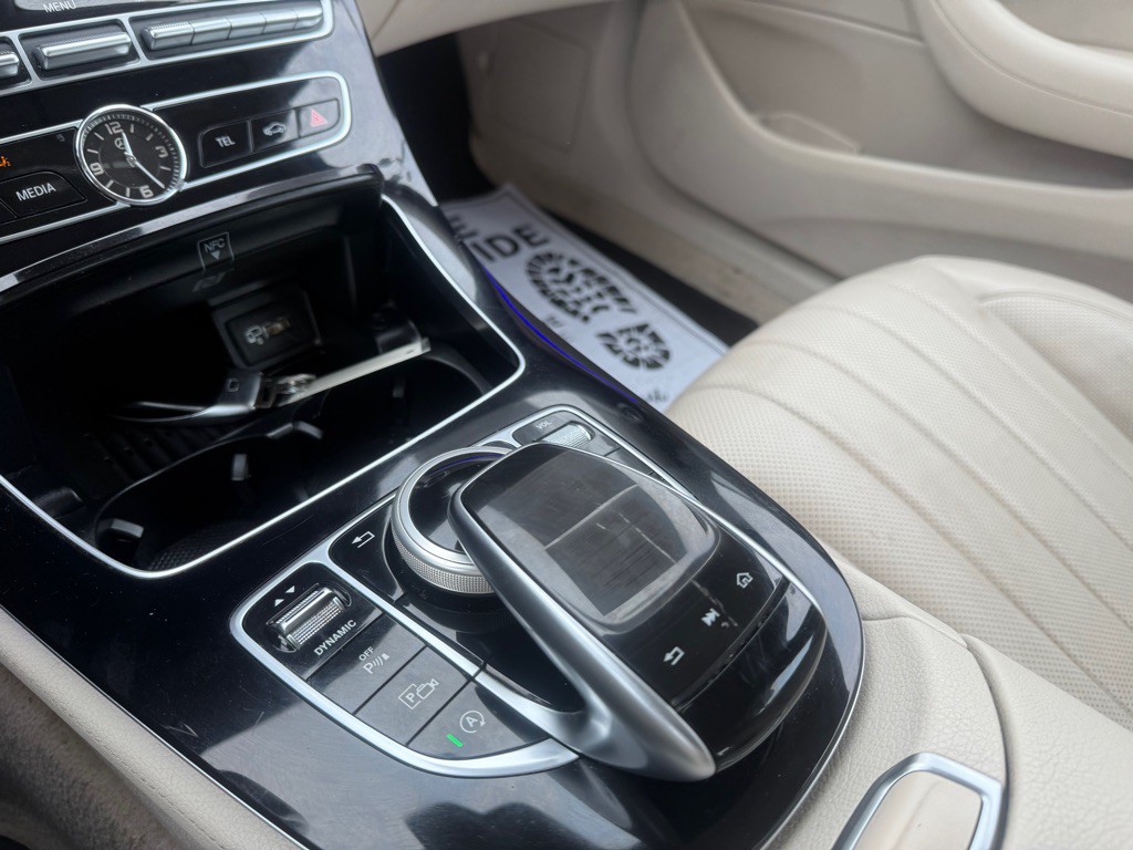 2018 Mercedes-Benz E-Class Image 23