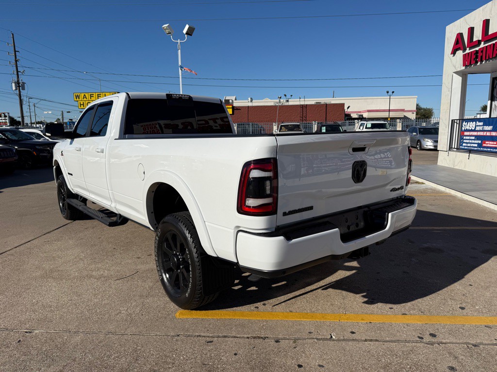 2021 RAM 3500 Image 8
