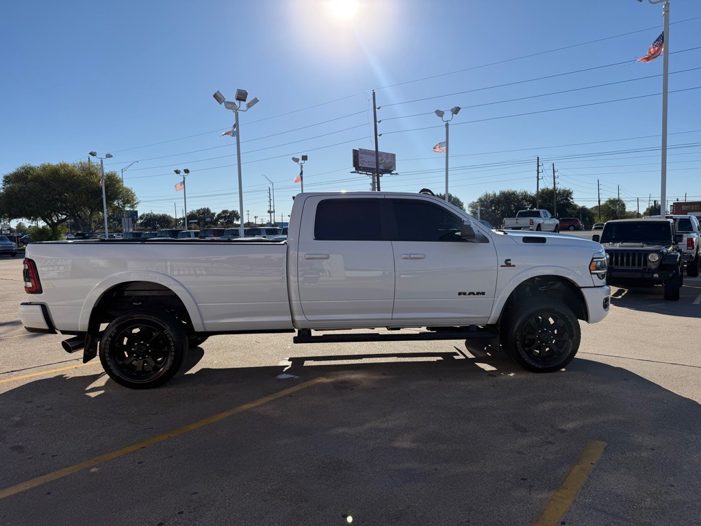 2021 RAM 3500 Image 12
