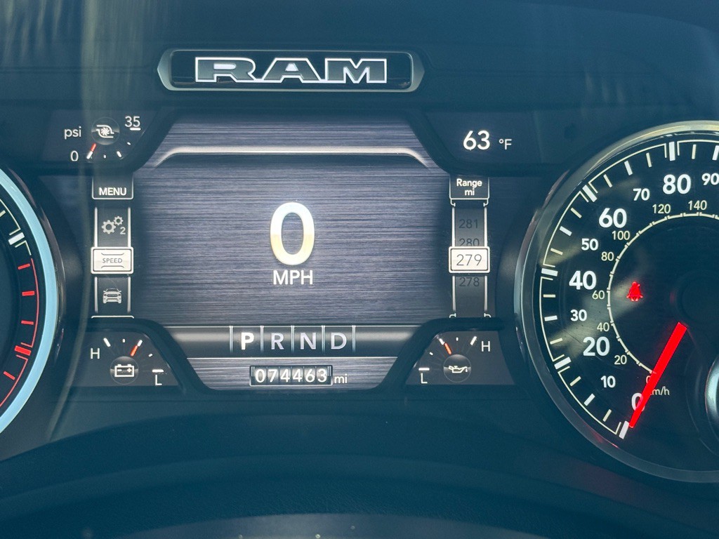 2021 RAM 3500 Image 16