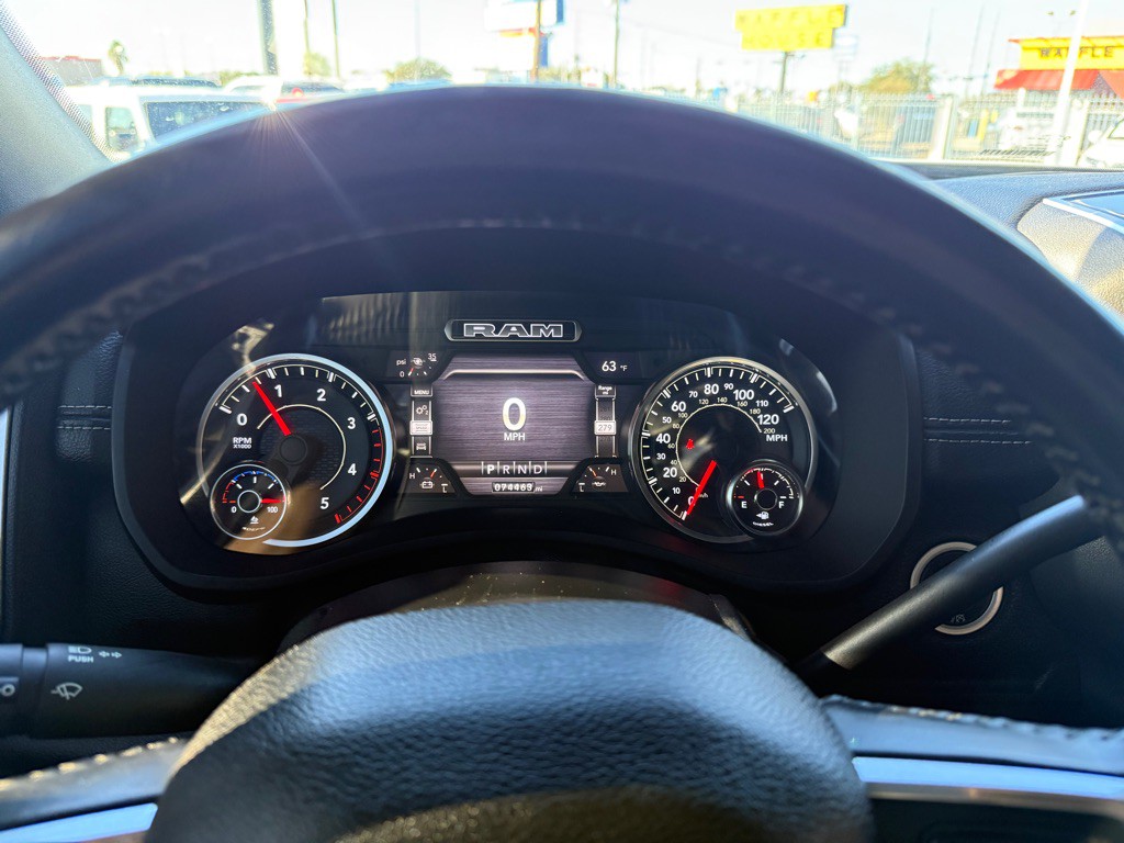 2021 RAM 3500 Image 17