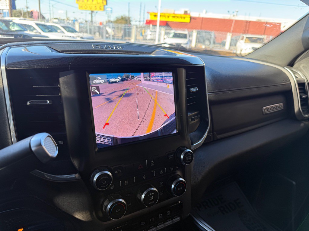 2021 RAM 3500 Image 20