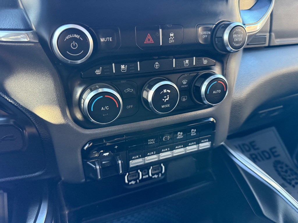 2021 RAM 3500 Image 23