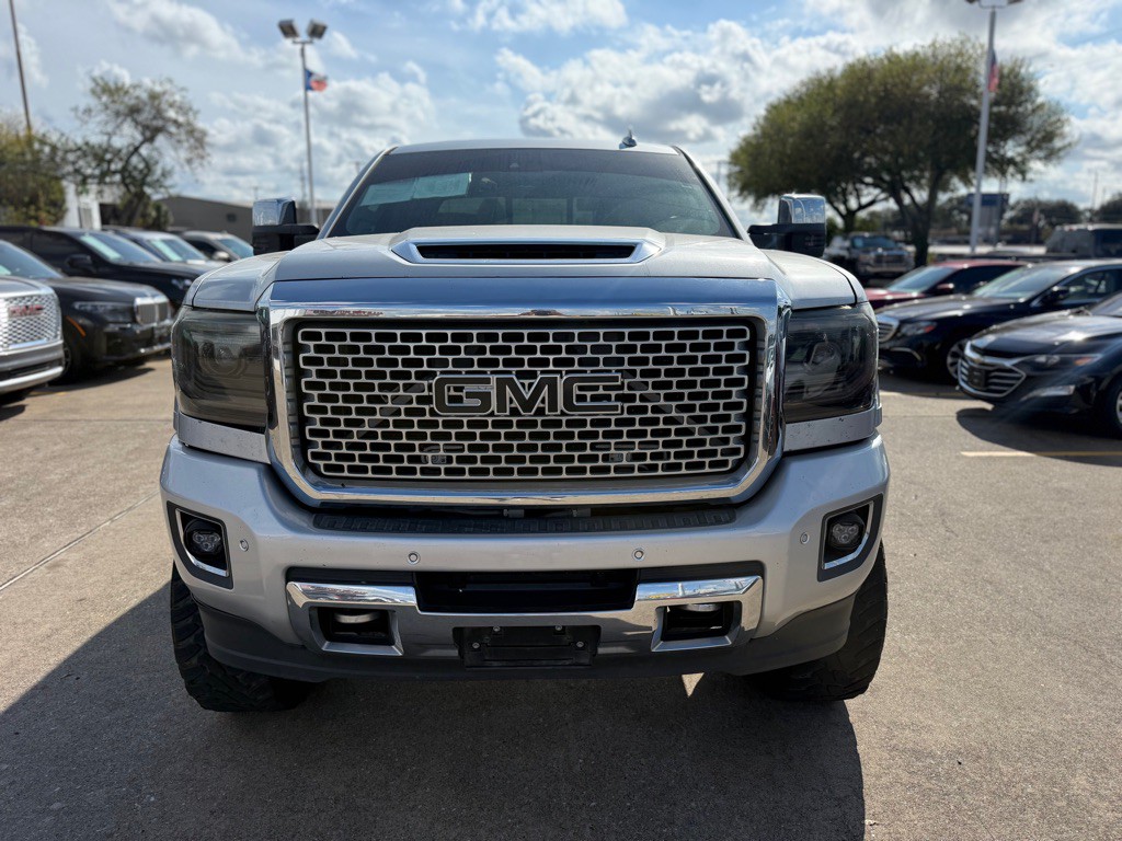 2017 GMC Sierra 2500 Image 5