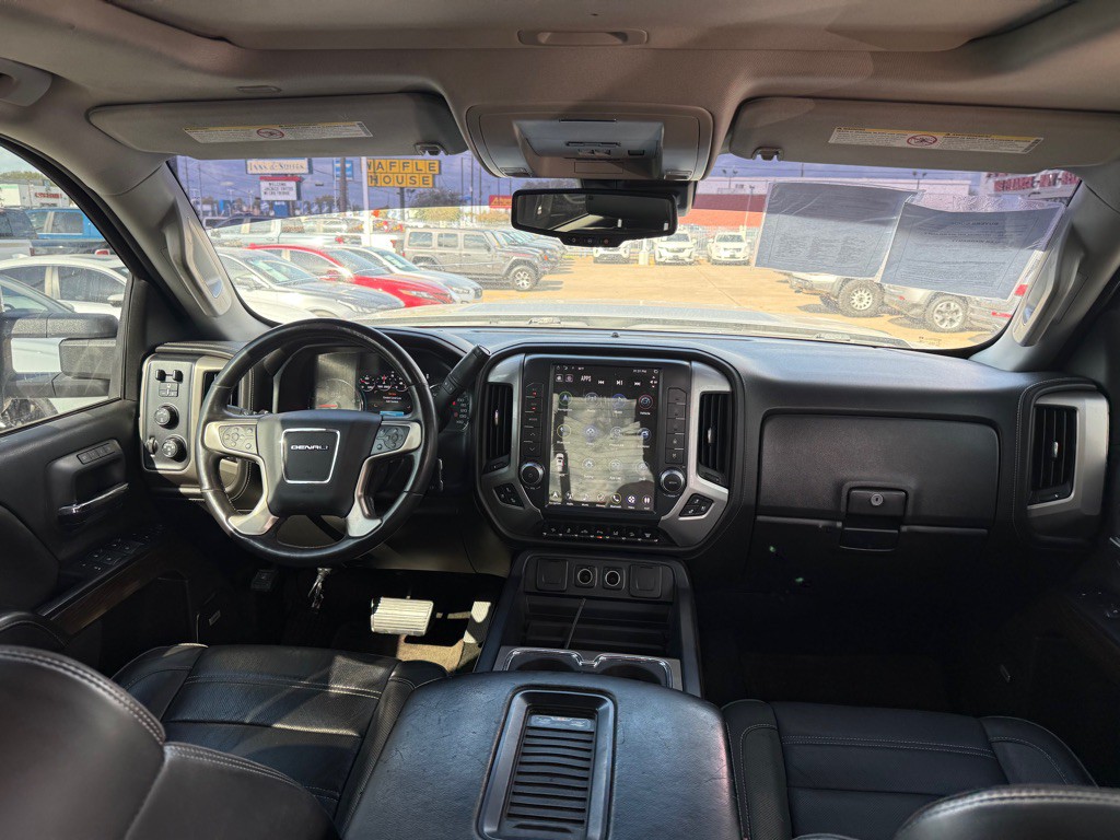 2017 GMC Sierra 2500 Image 15