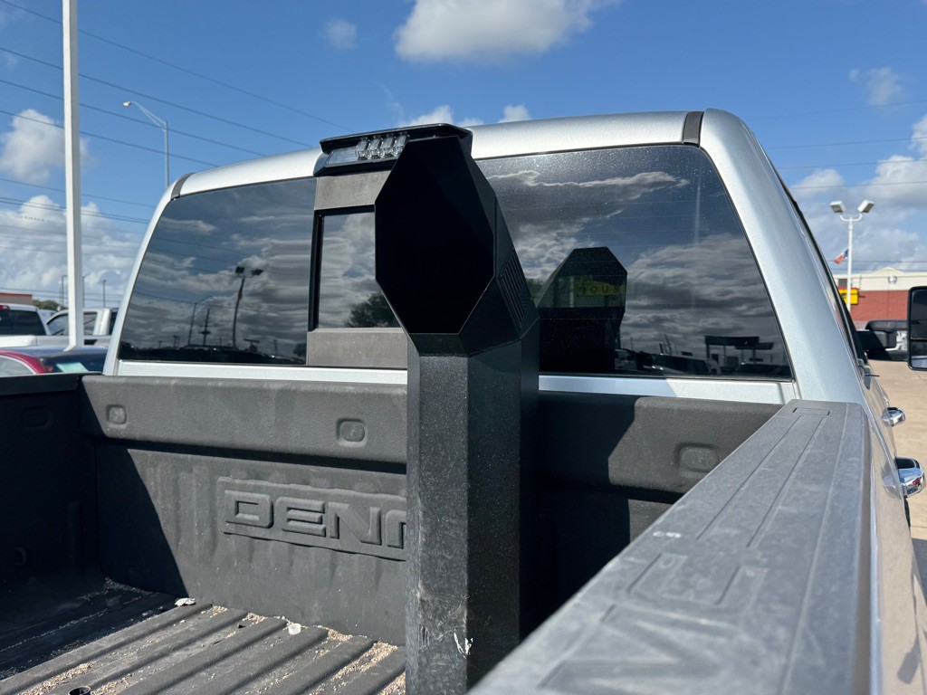 2017 GMC Sierra 2500 Image 16