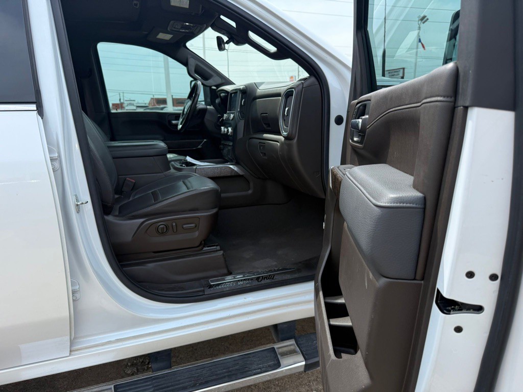 2021 GMC Sierra 2500 Image 11