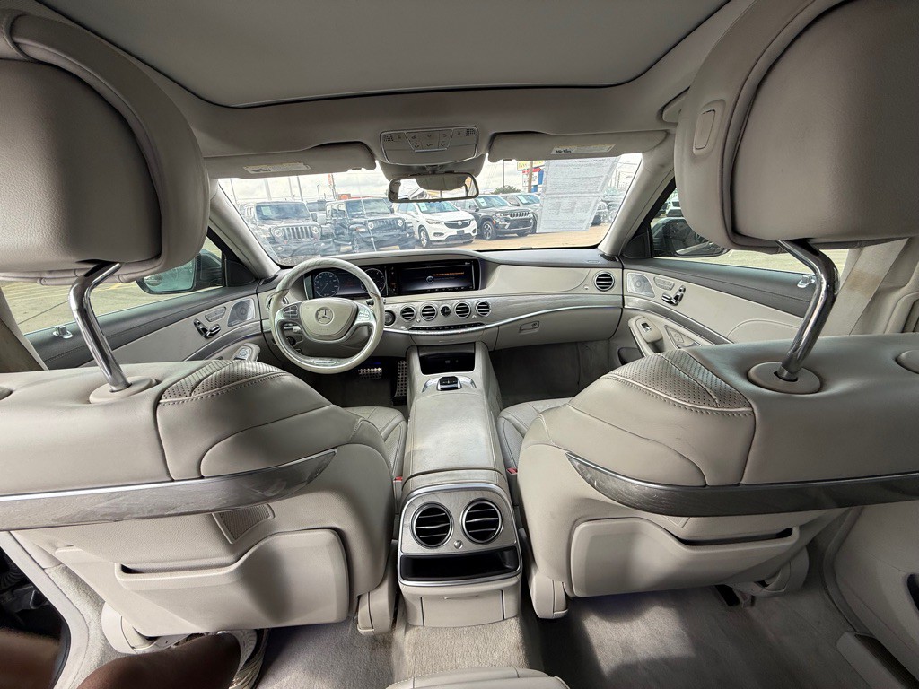 2017 Mercedes-Benz S-Class Image 9