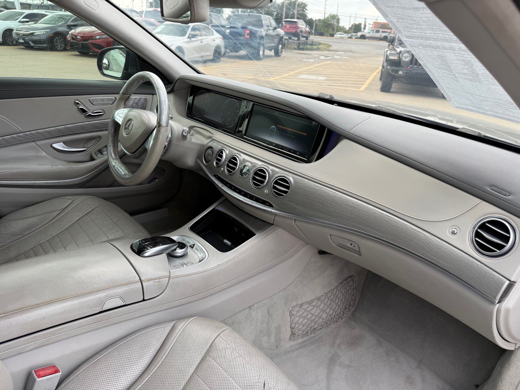 2017 Mercedes-Benz S-Class Image 17