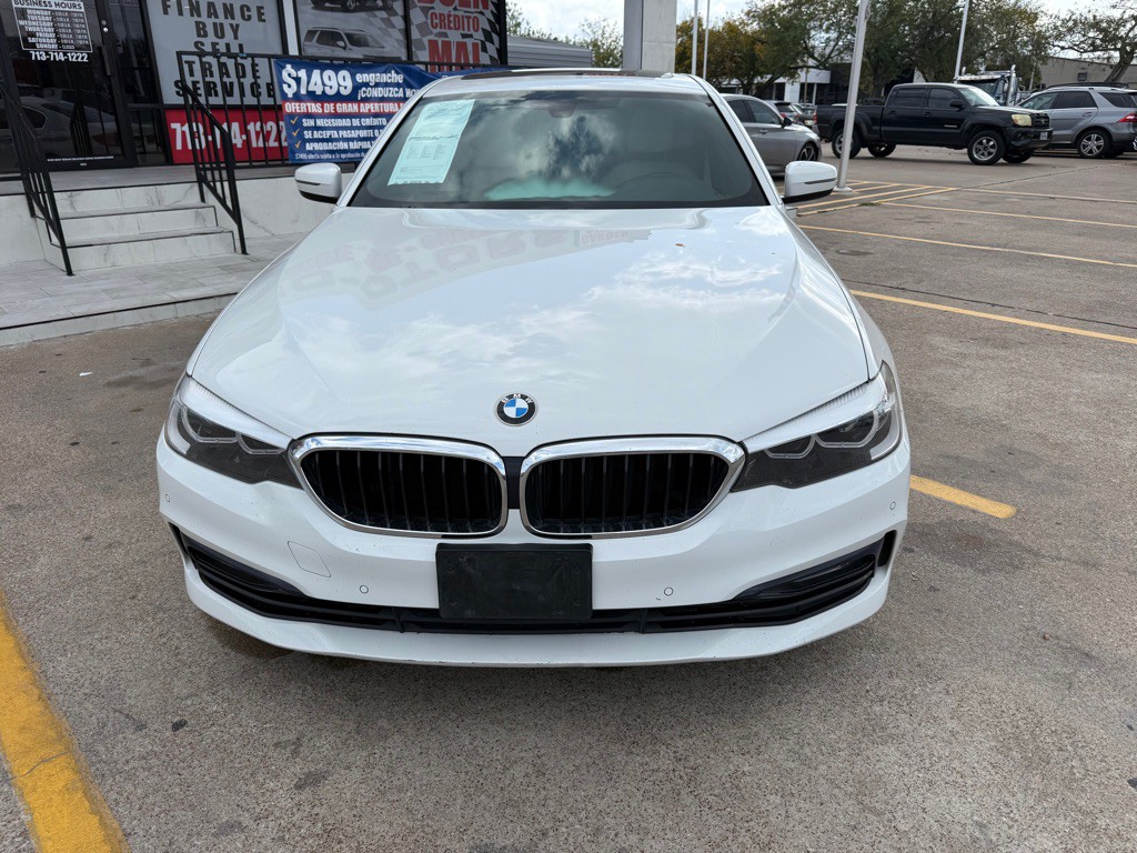 2017 BMW 5 Series Image 2