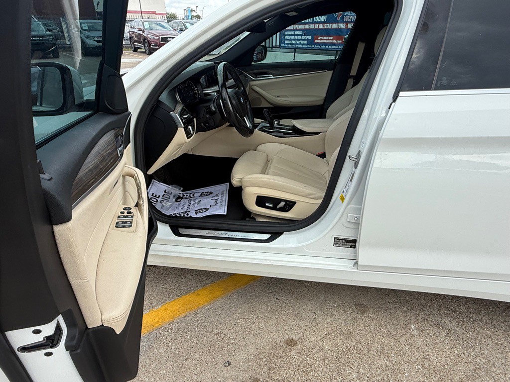 2017 BMW 5 Series Image 4