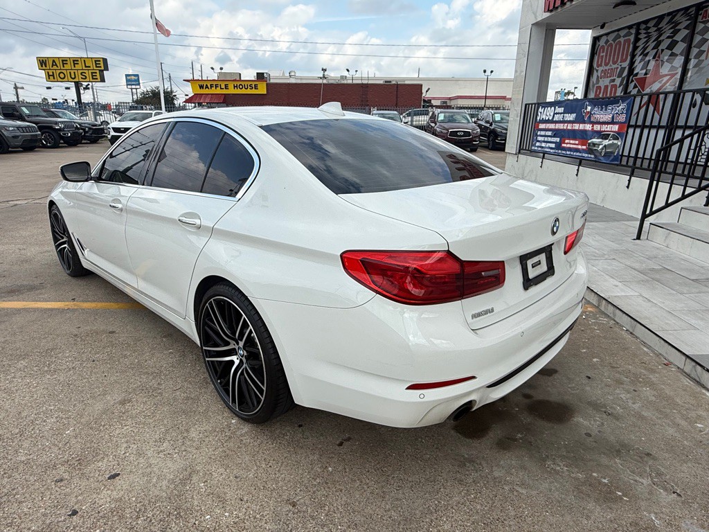 2017 BMW 5 Series Image 8