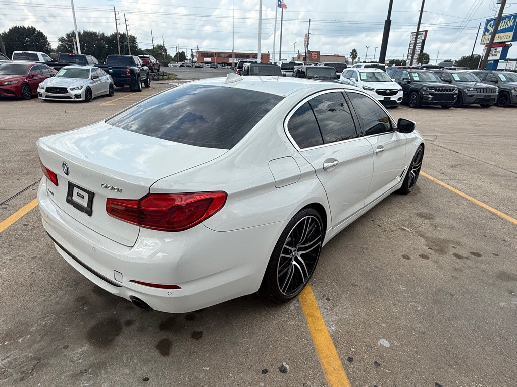 2017 BMW 5 Series Image 10