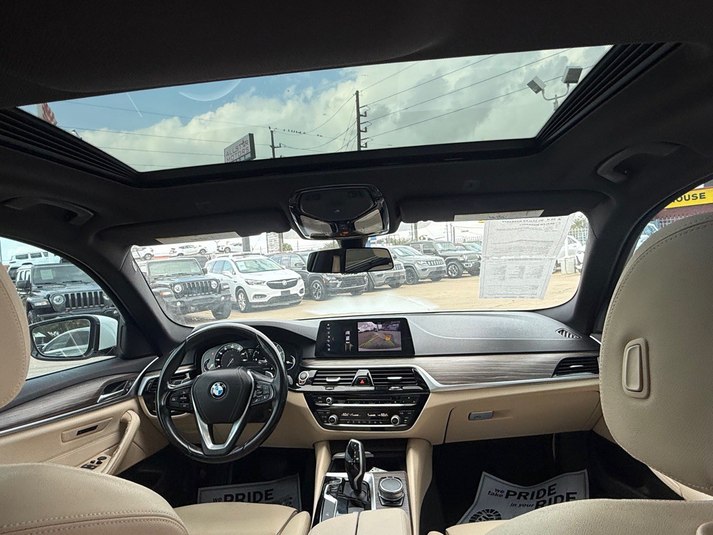 2017 BMW 5 Series Image 14