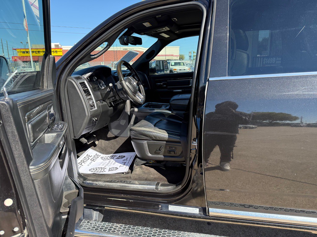 2017 RAM 3500 Image 15