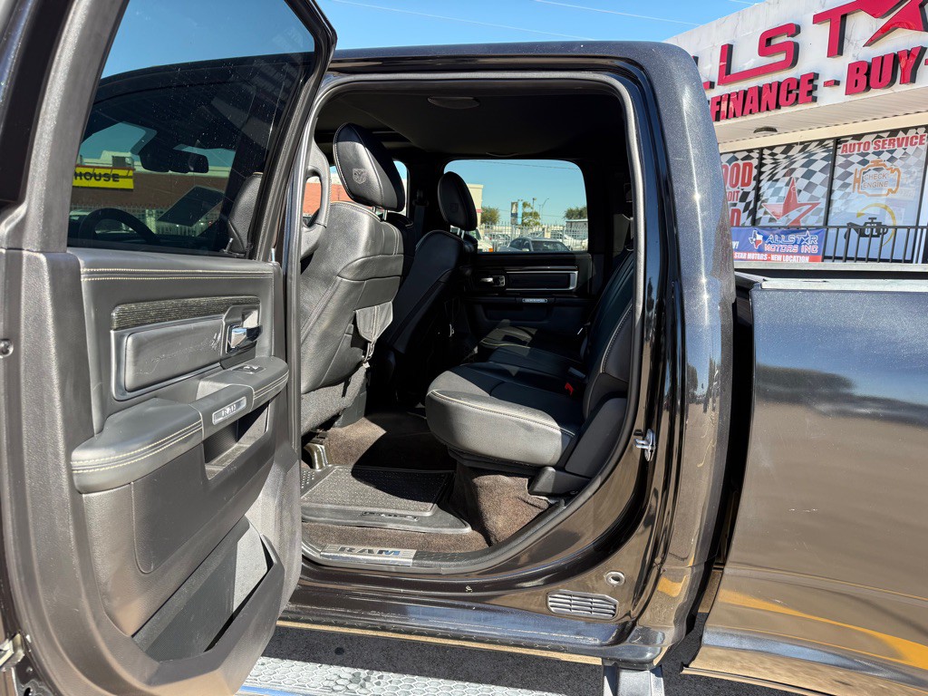 2017 RAM 3500 Image 17