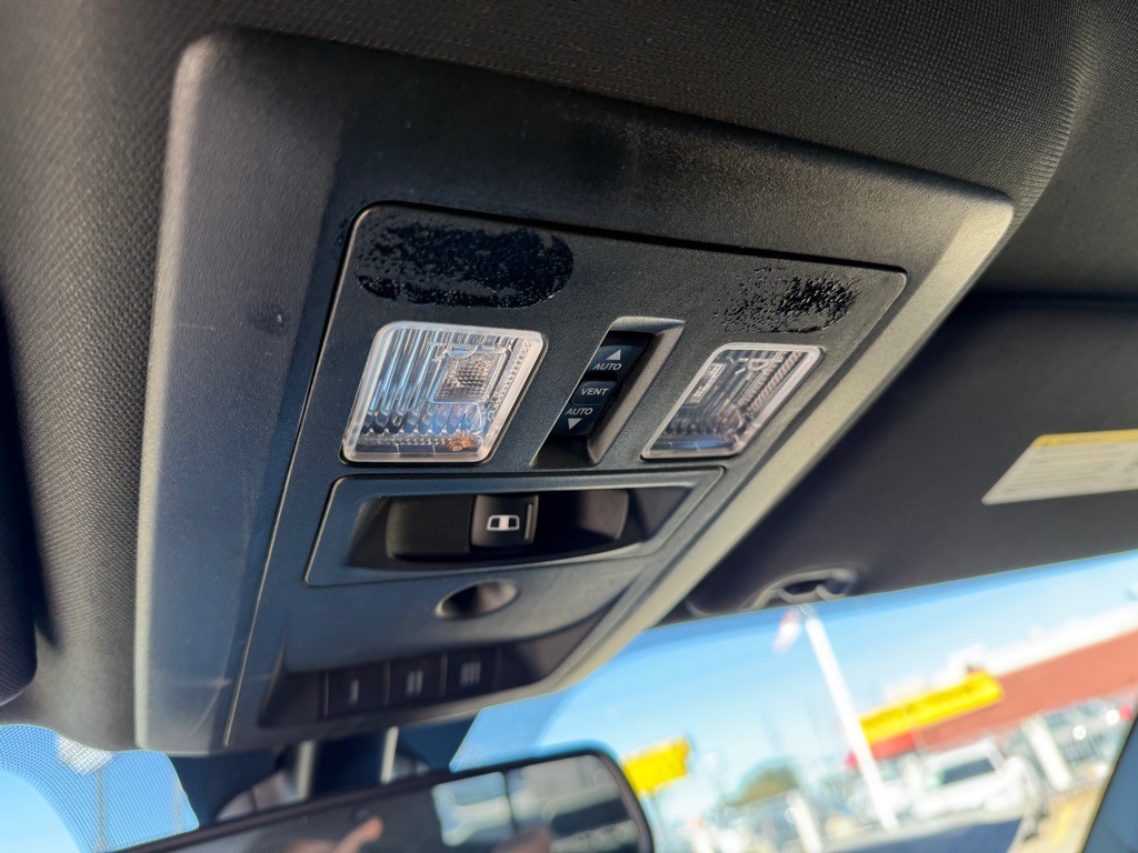 2017 RAM 3500 Image 21